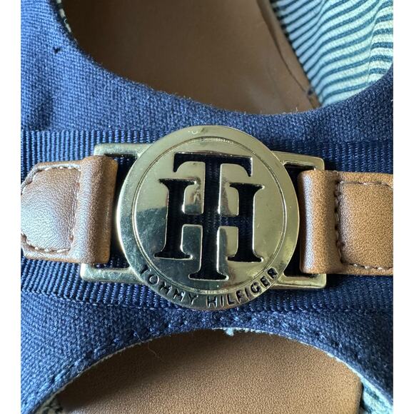Tommy Hilfiger Navy peep toe wedges with gold accent summer preppy size 10 - Picture 8 of 15
